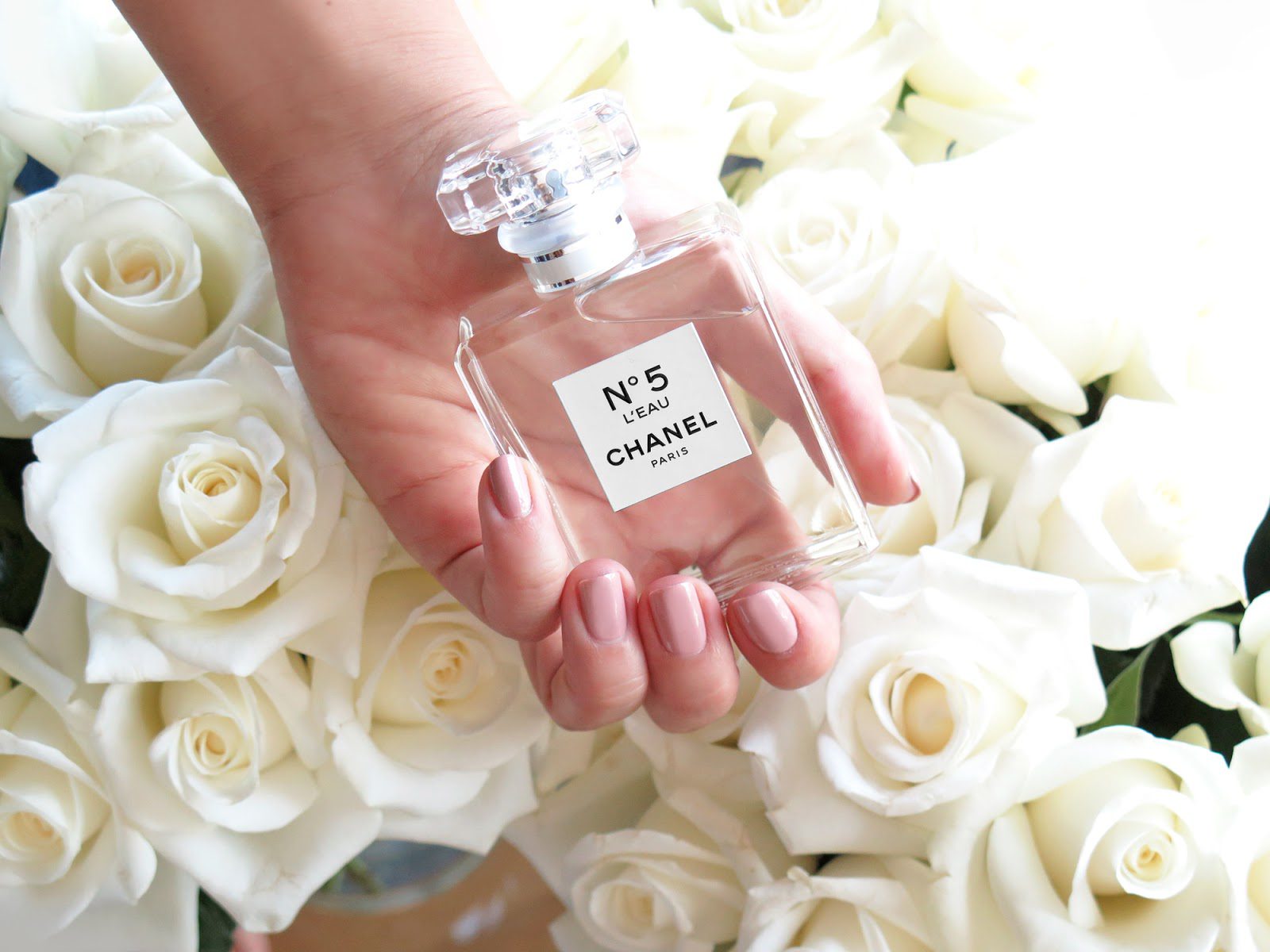 Chanel N°5 L'Eau Perfume with Roses
