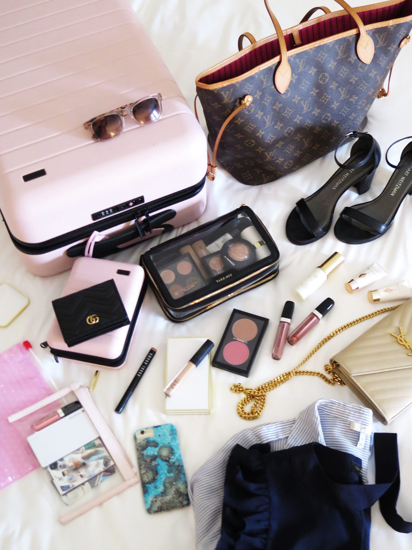 Away Bigger Carry On Luggage | The Beauty Look Book
