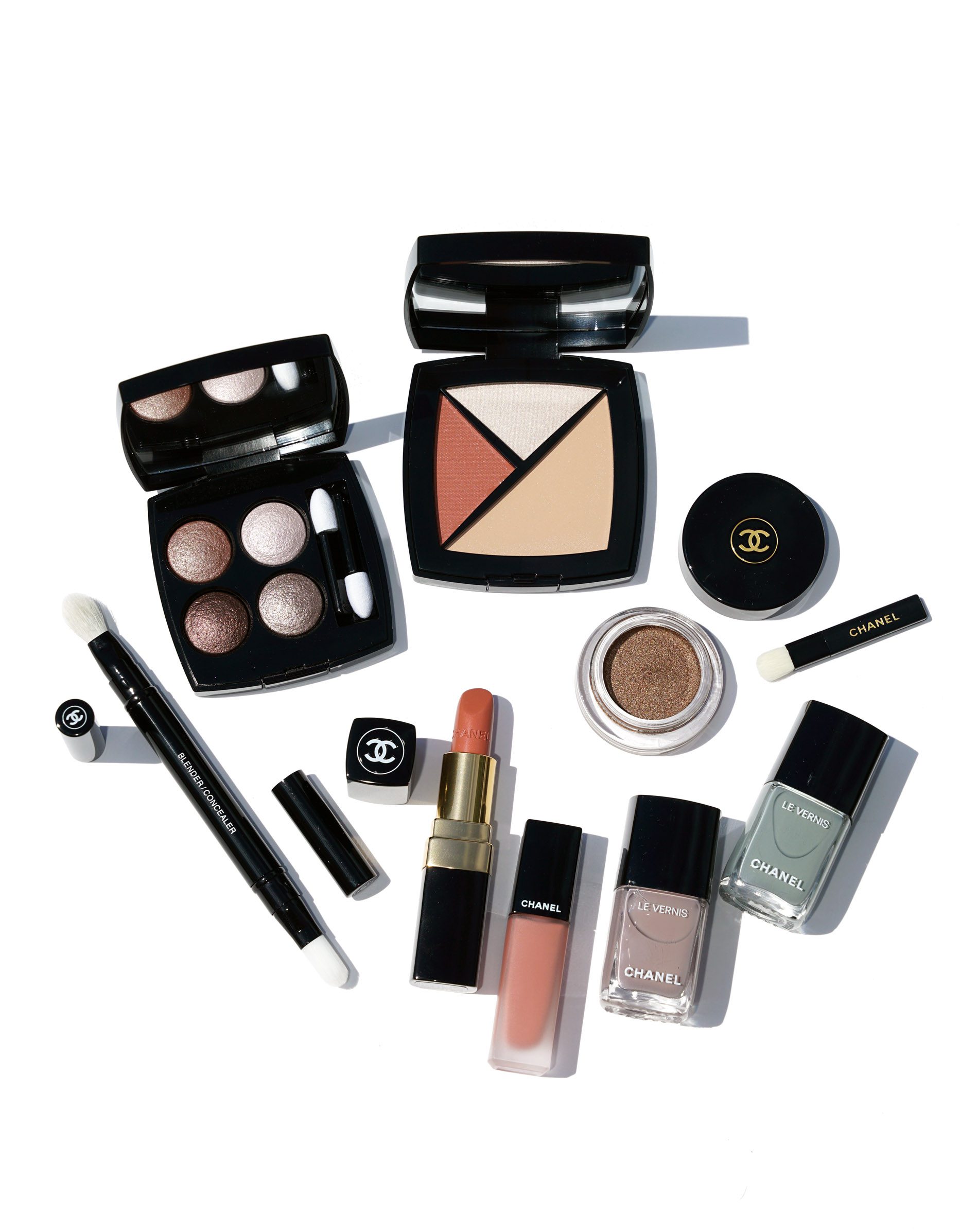 New! Retails 43$ Chanel Concealer/makeup on Mercari