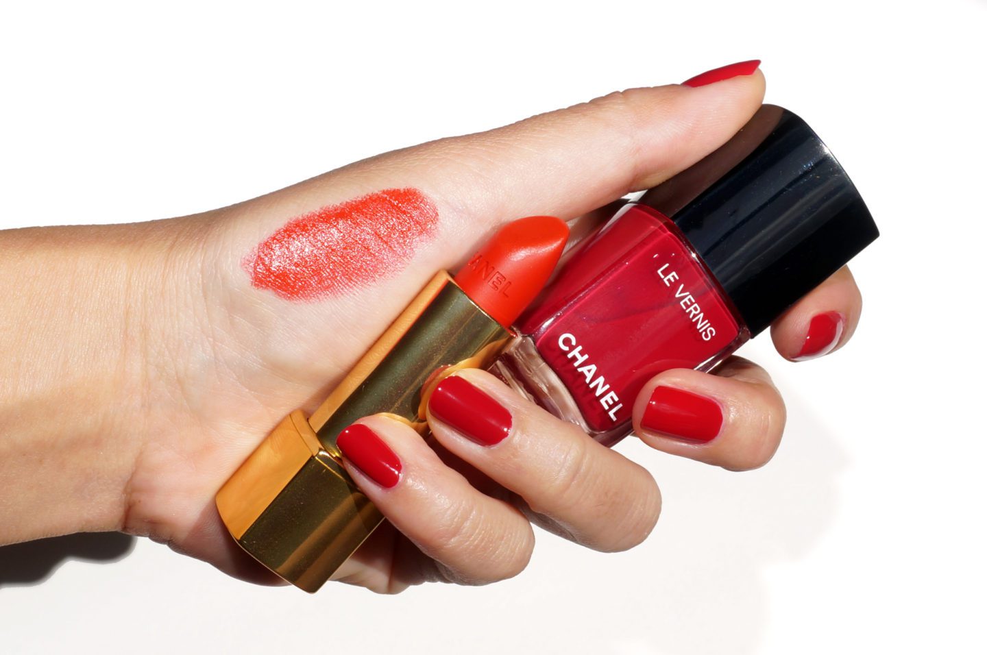 Chanel Le Vernis Shantung and Rouge Allure Velvet Rouge Feu swatches
