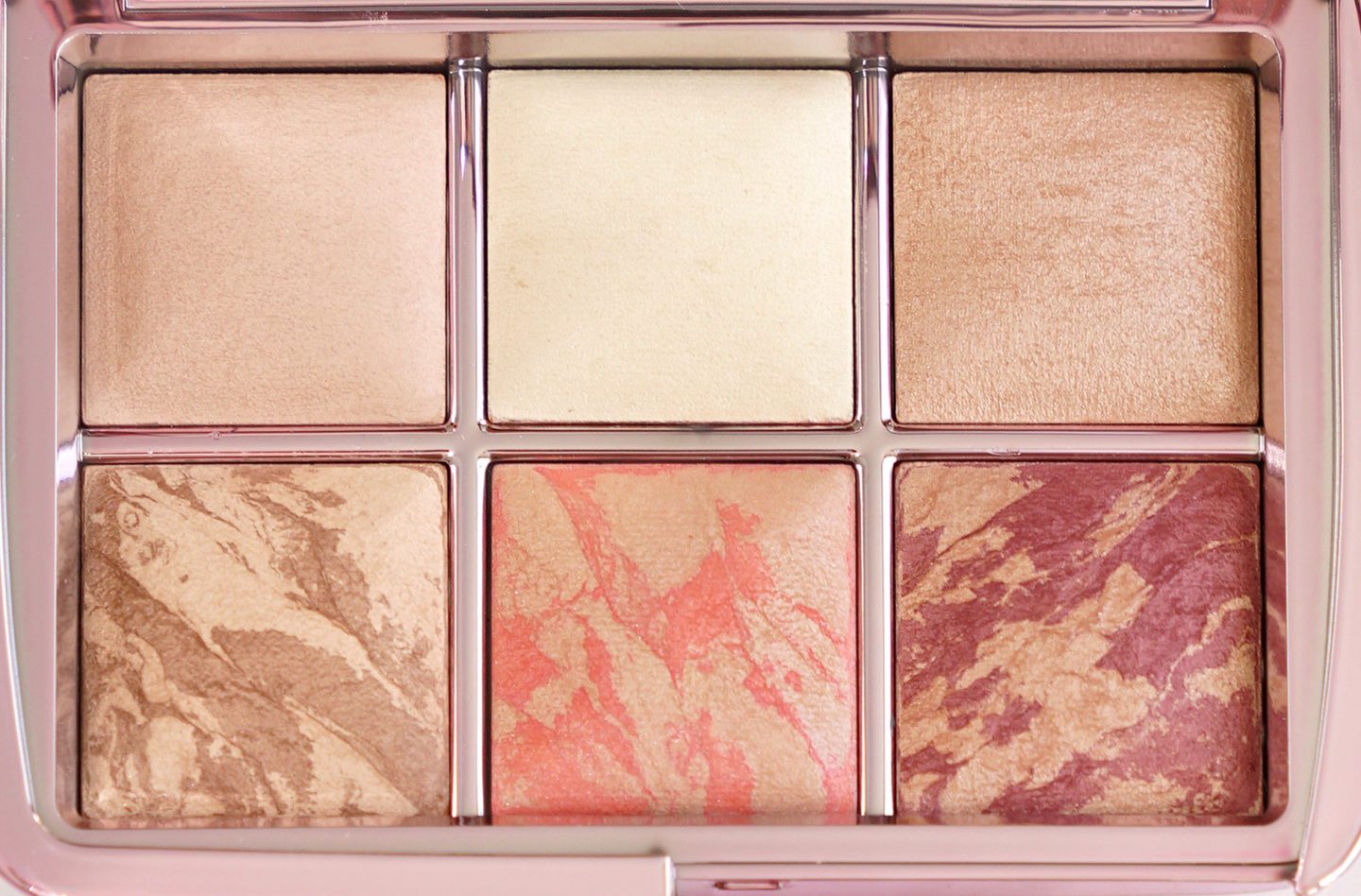 Hourglass Ambient Lighting Edit Palette Vol 4 Holiday 2018