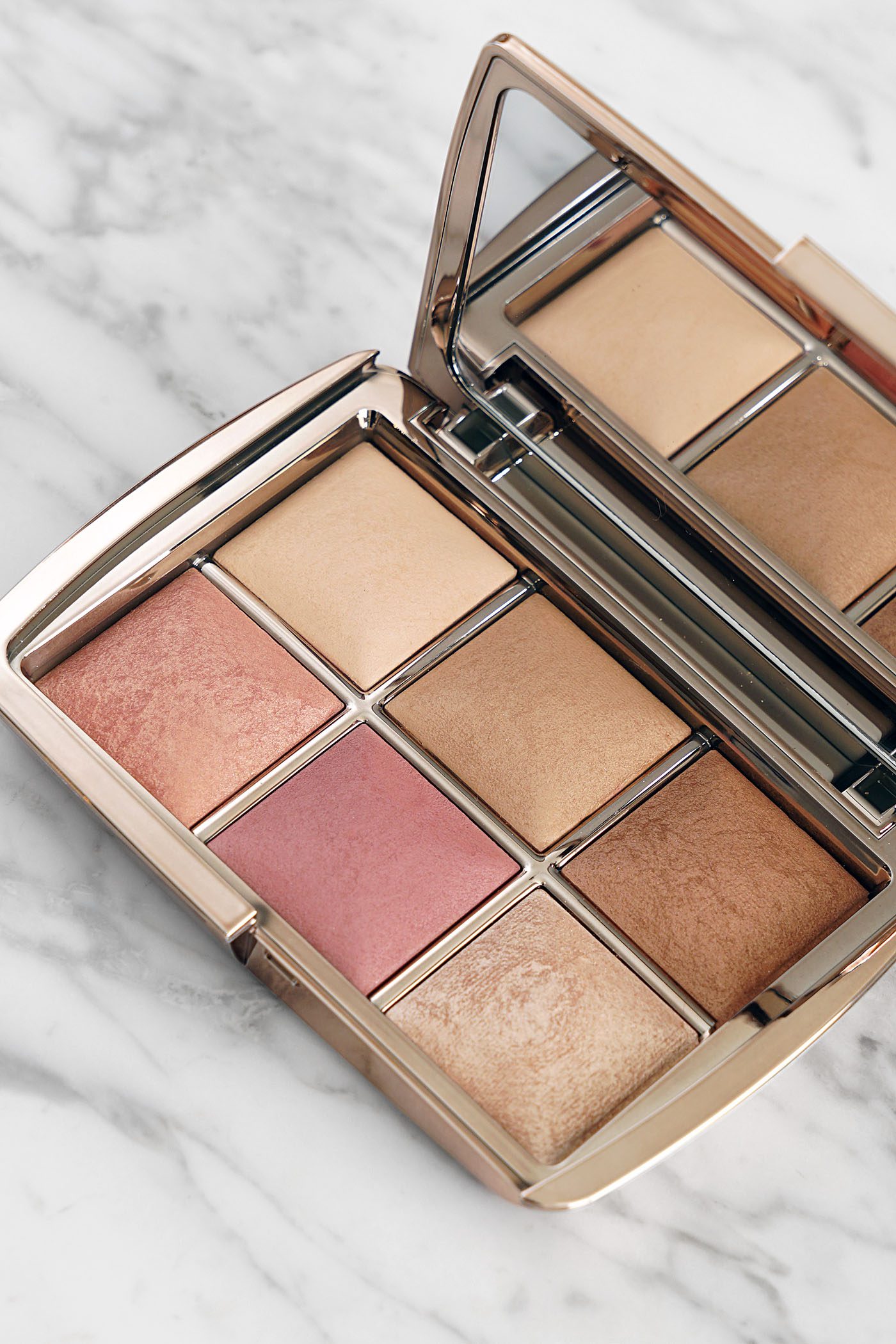 Hourglass Unlocked Ambient Lighting Palette Review