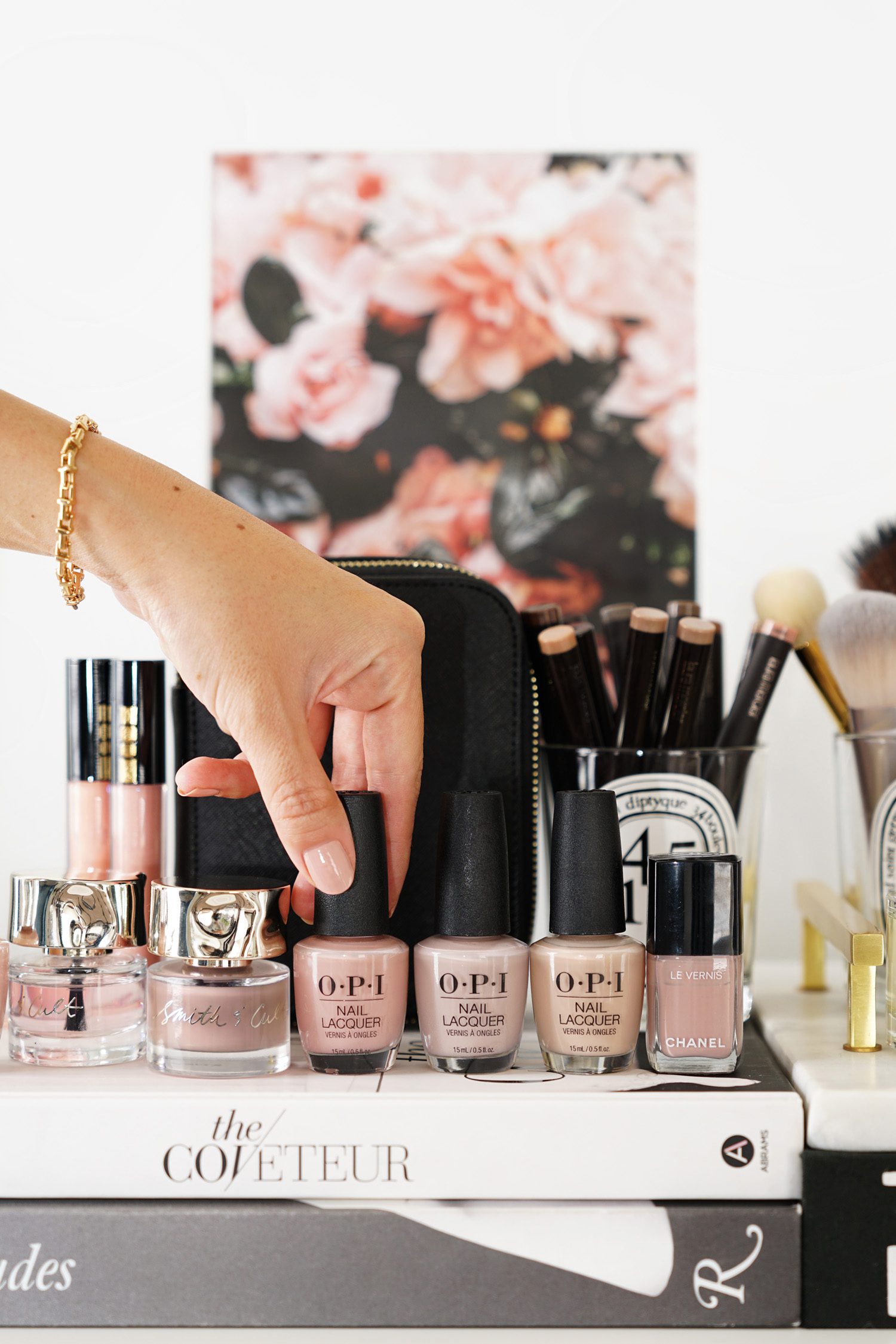 How to choose the right nail color and avoid Old Lady hands