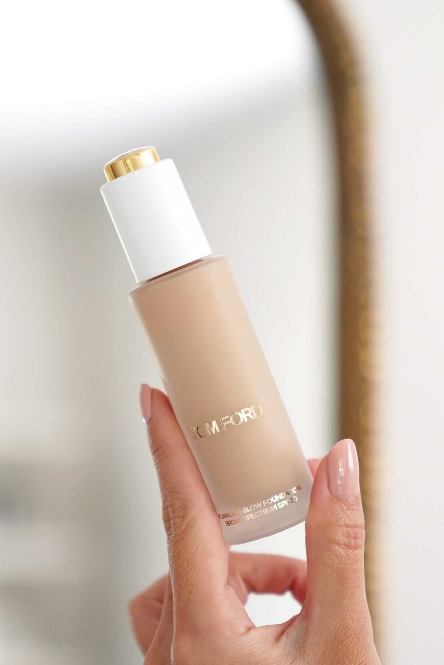 Tom Ford Flawless Glow Foundation in Natural 6.0