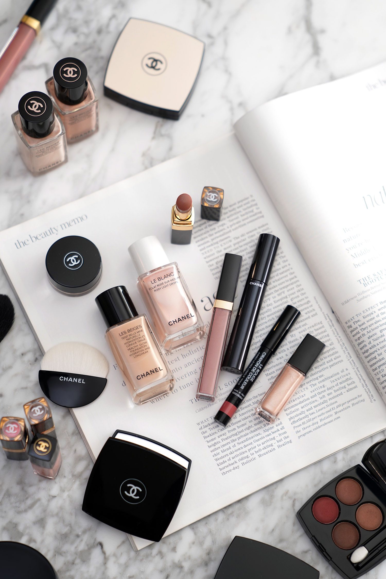 What's inside Makeup Artist @kateleemakeup's CHANEL Beauty kit