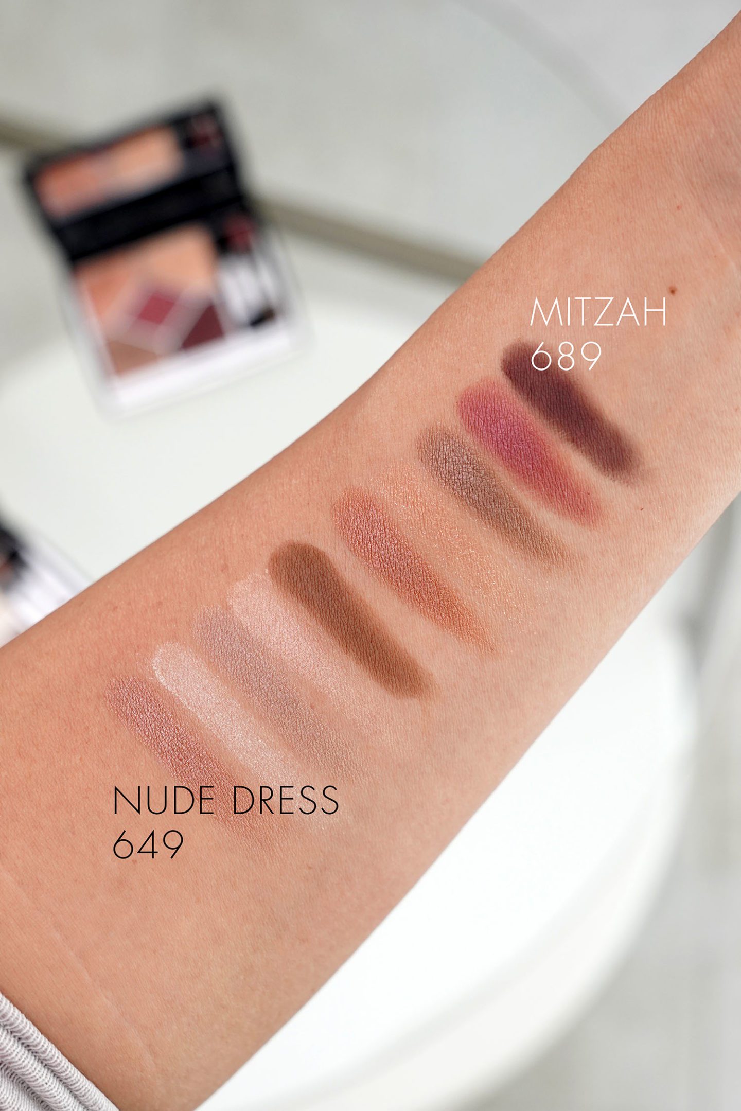 Dior 5 Couleurs Eyeshadows in Nude Dress and Mitzah swatches