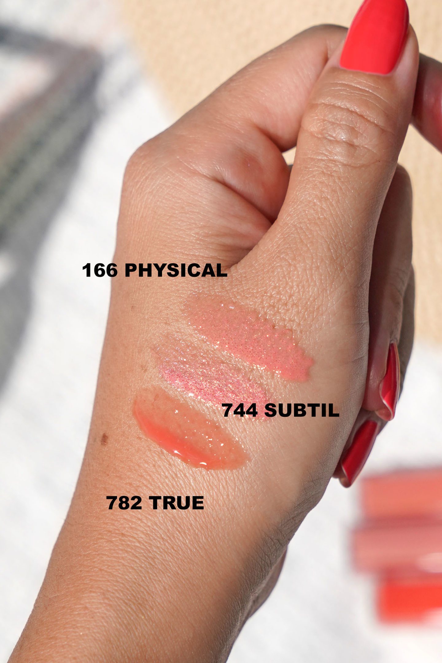 Chanel Rouge Coco Gloss in Physical, Subtil and True