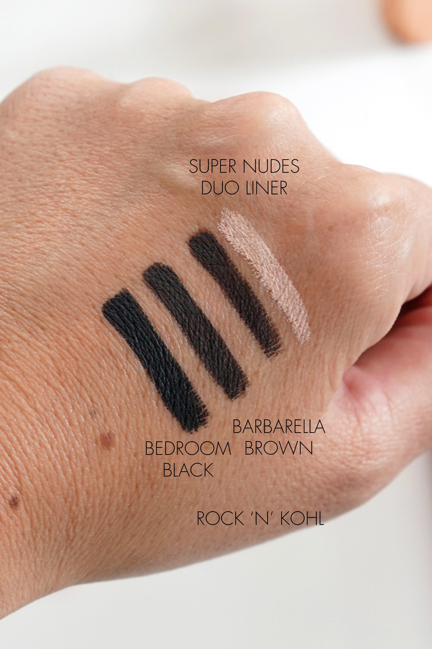 Charlotte Tilbury Super Nudes Duo Liner swatches | The Beauty Lookbook