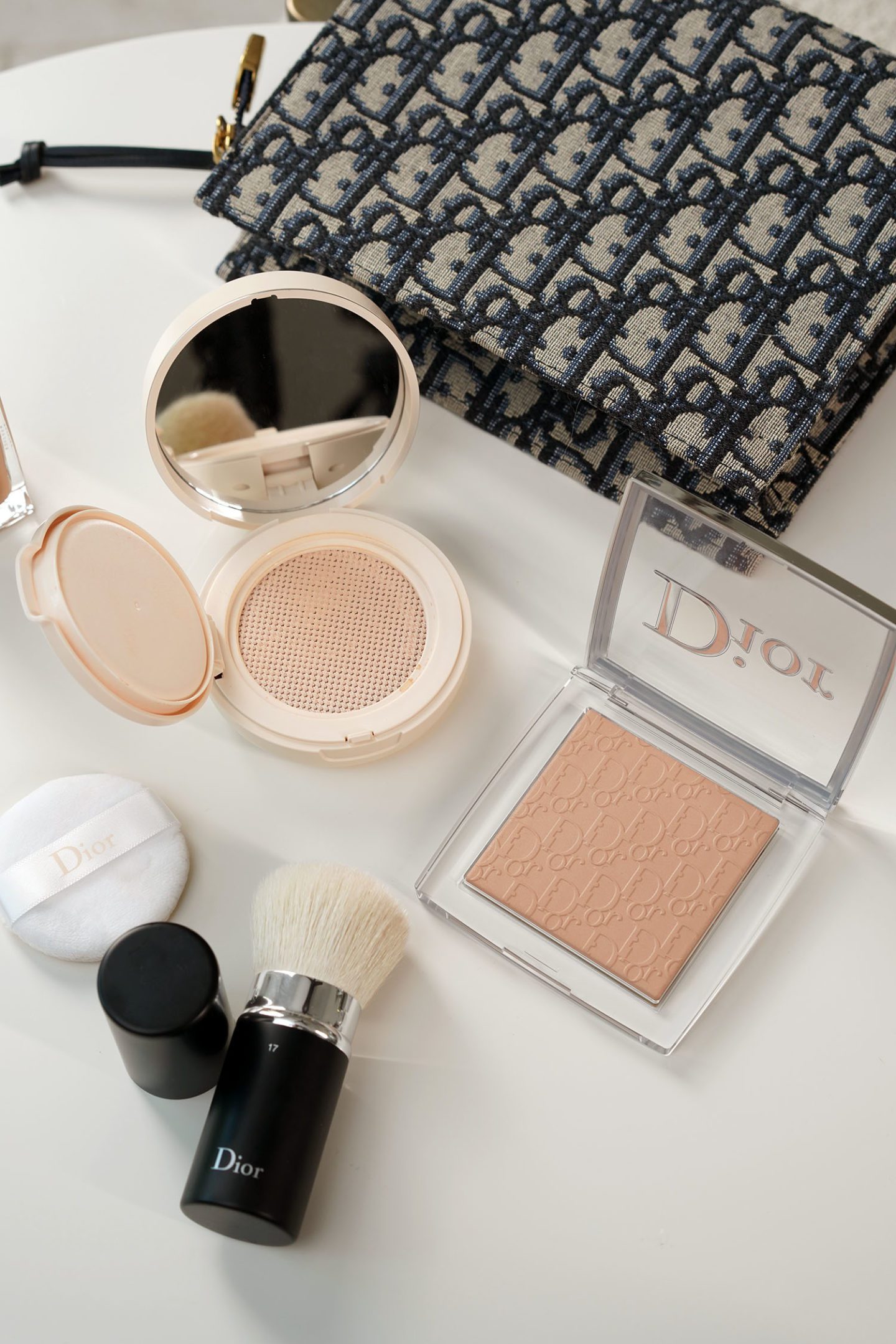 Dior BACKSTAGE Face & Body Powder-No-Powder and Cushion Powder