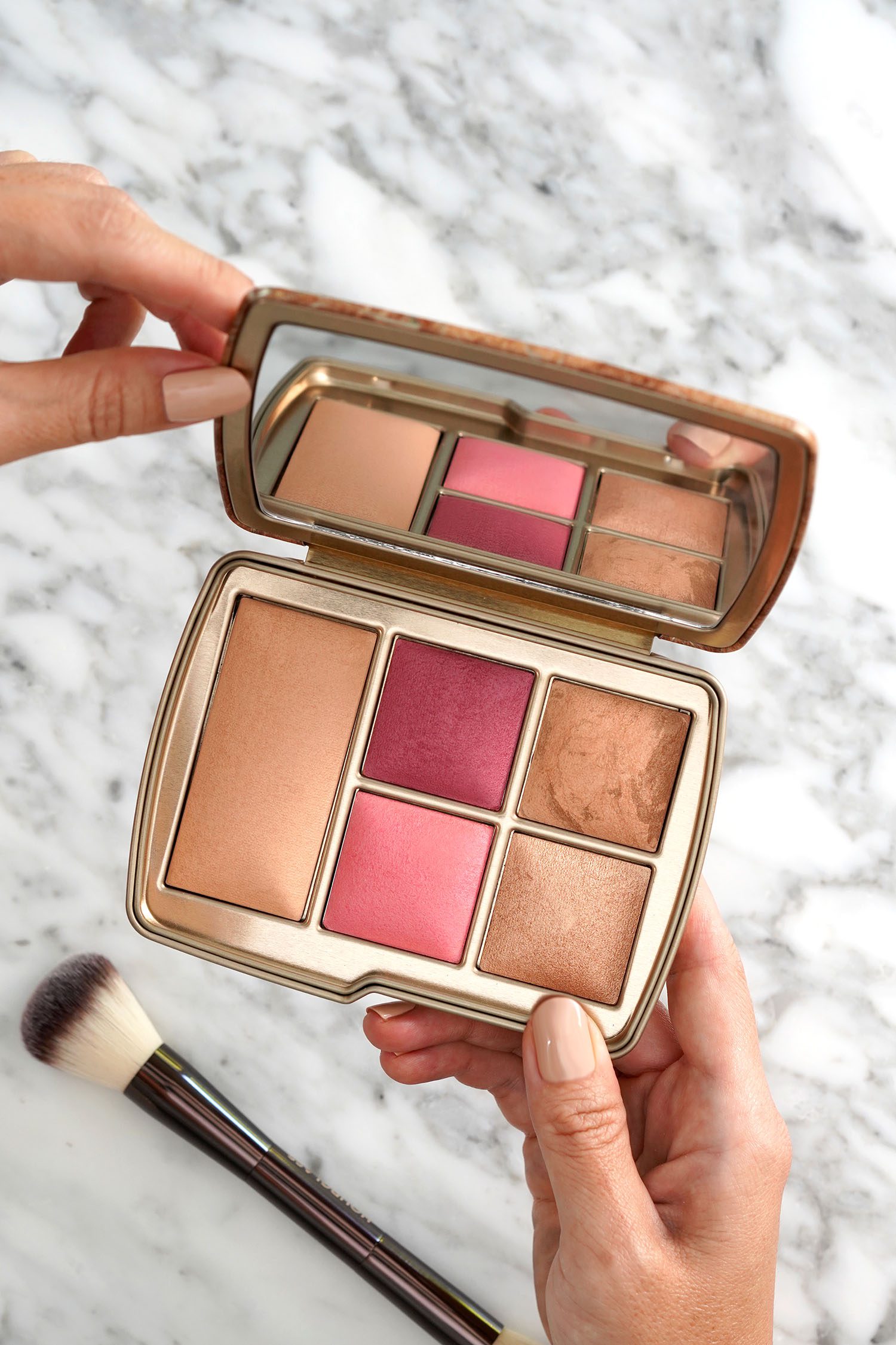 Hourglass Holiday Palettes 2021 - The Beauty Look Book