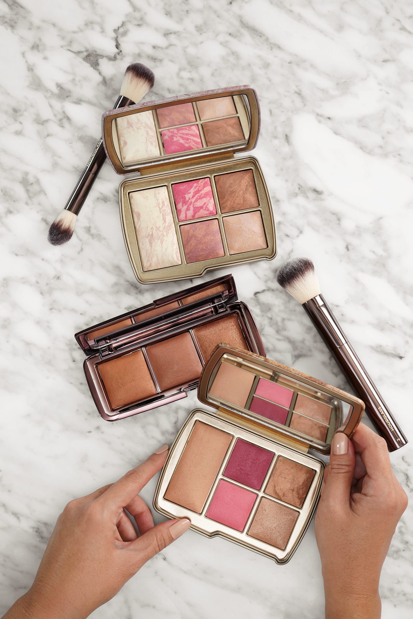 Hourglass Holiday Palettes 2021