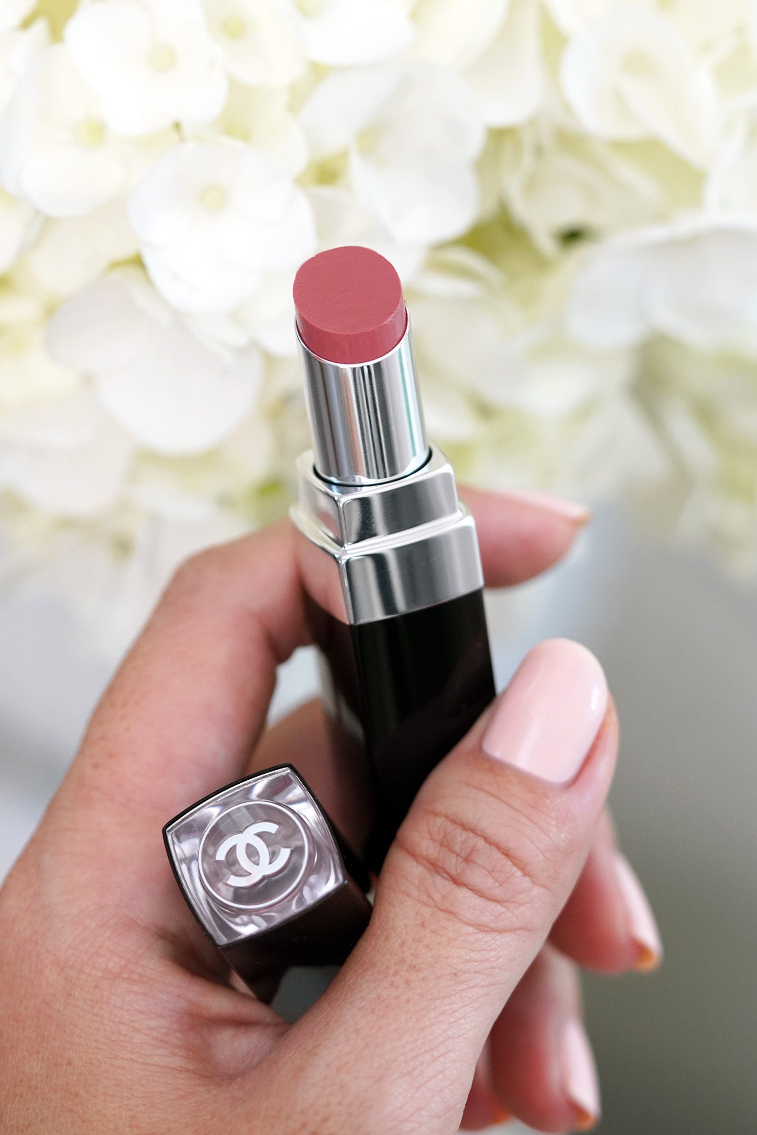 Chanel Le Vernis Bleached Mauve Rouge Coco Gloss Caramel