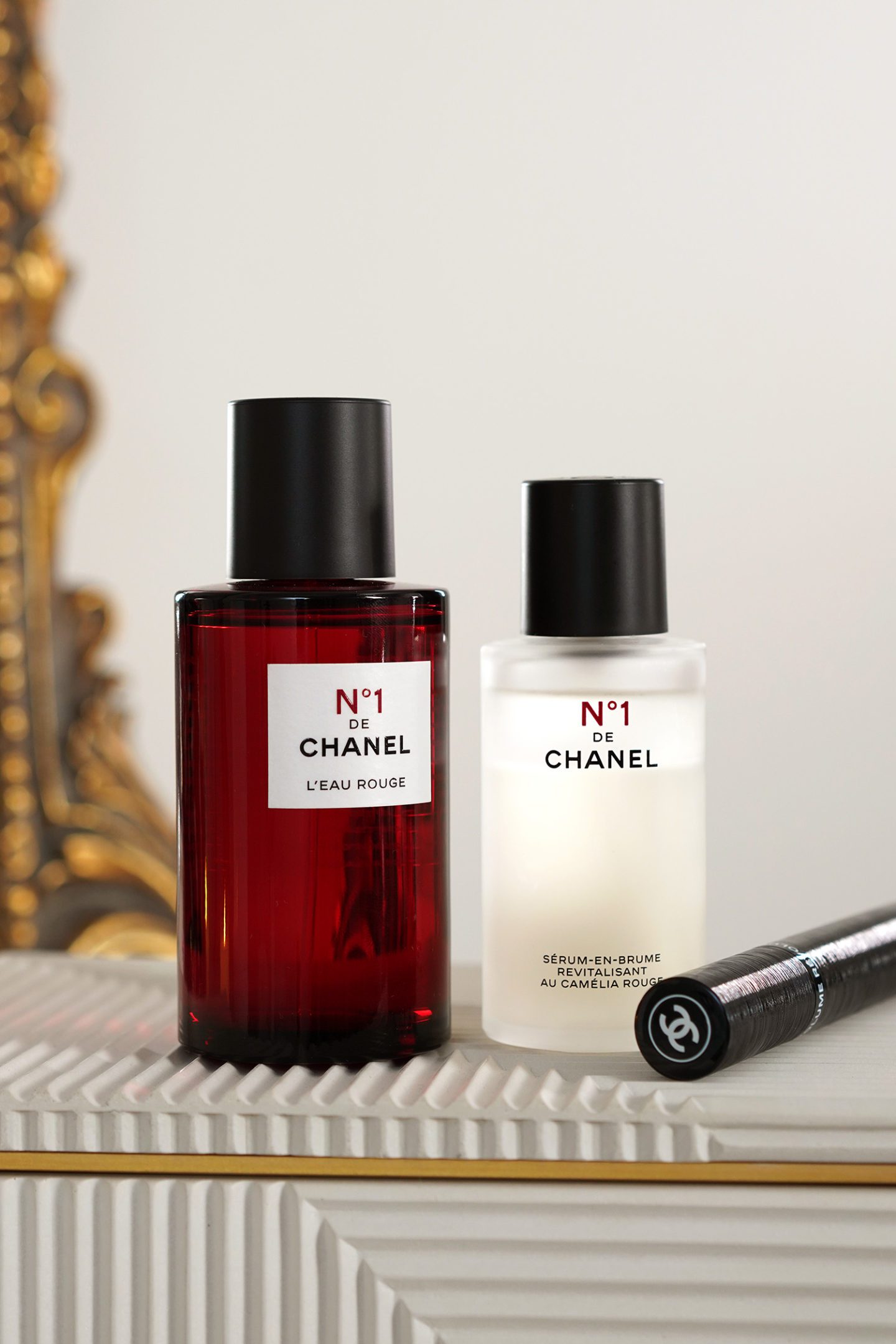 Chanel L’eau Rouge Fragrance Mist + Revitalizing Serum-In-Mist 