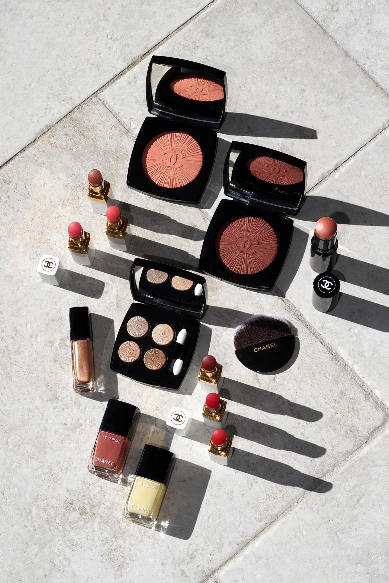 Chanel SpringSummer 2022 Makeup Collection The Beauty Look Book