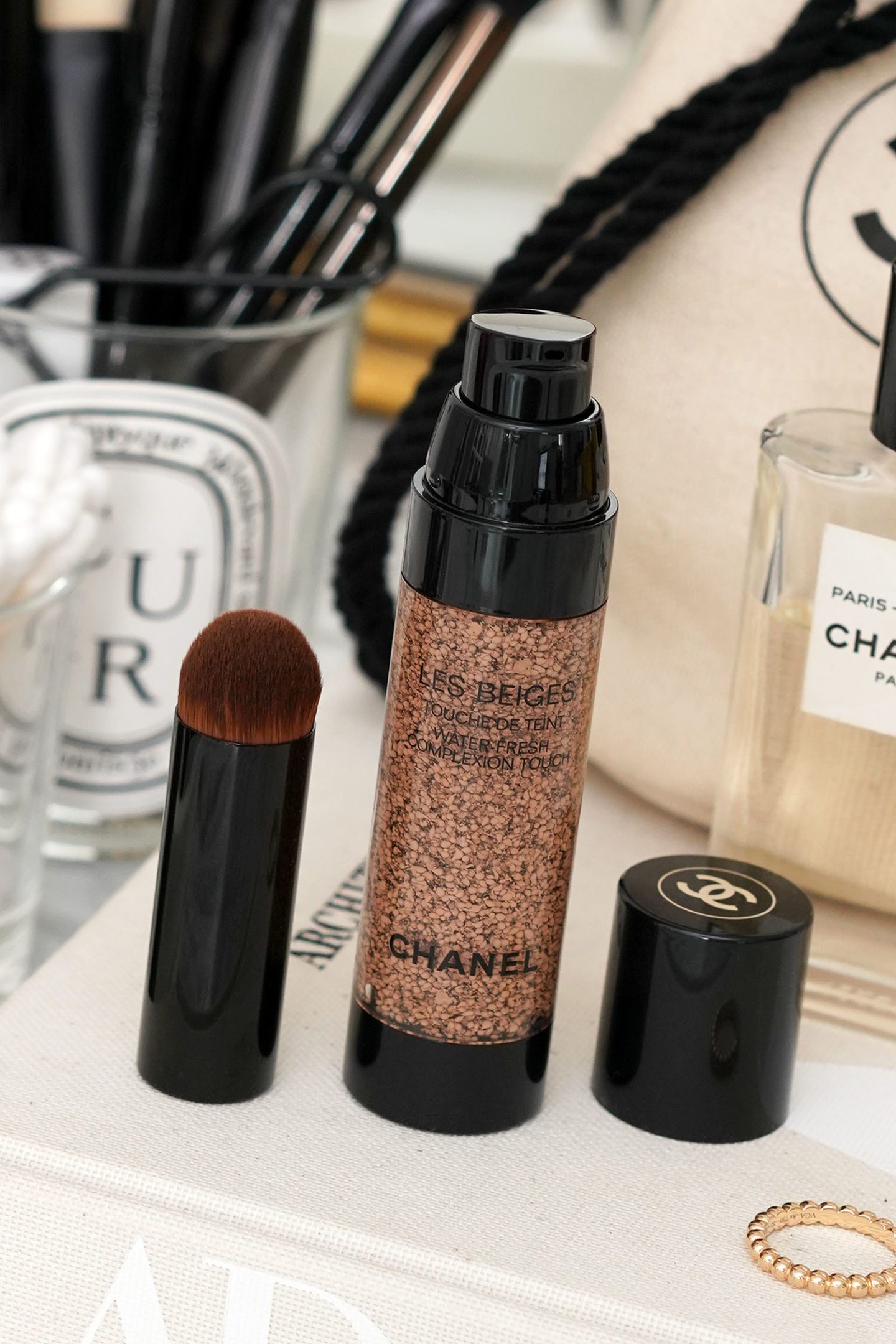 Chanel Les Beiges Water-Fresh Complexion Tint