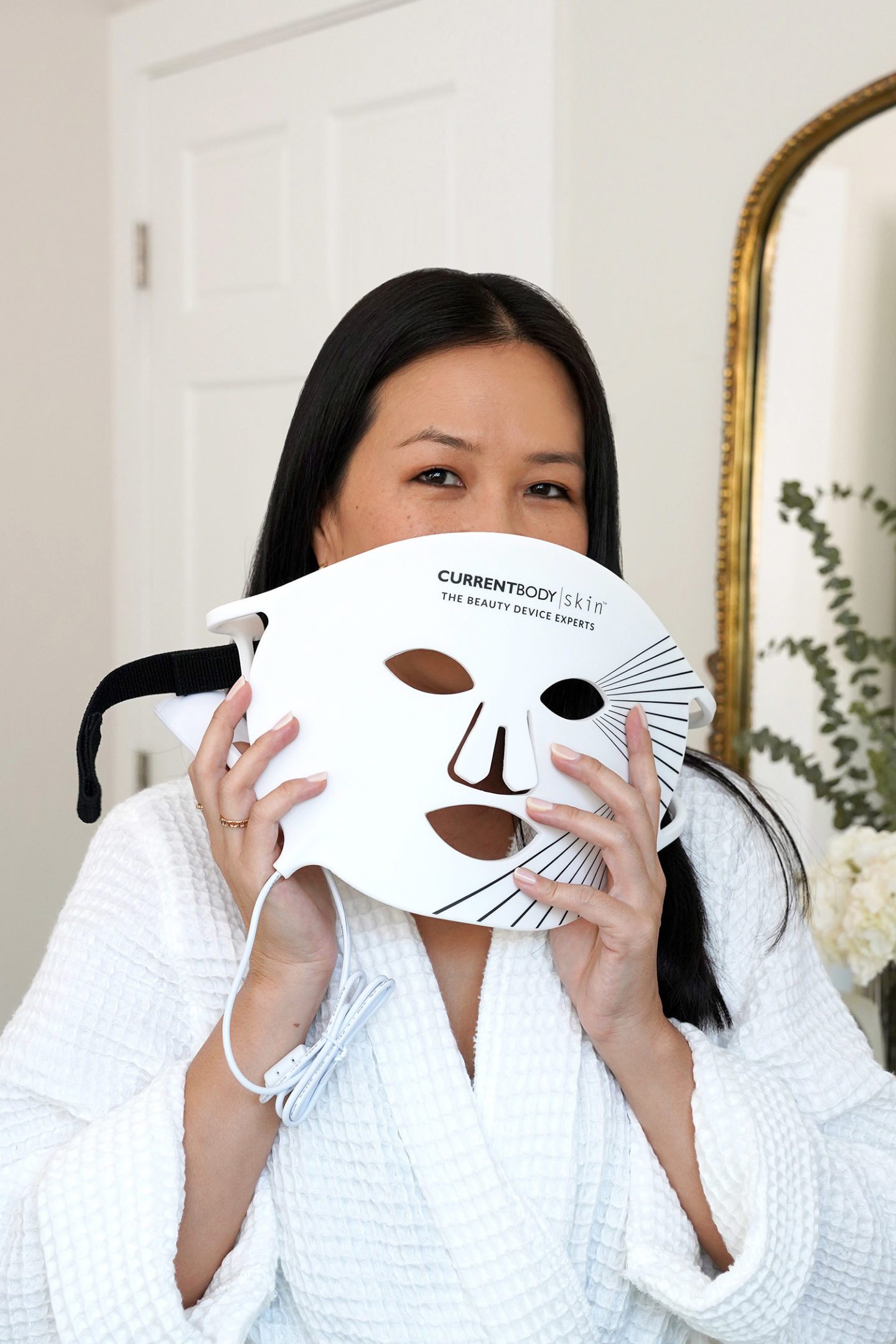 CurrentBody LED Light Therapy Mask review