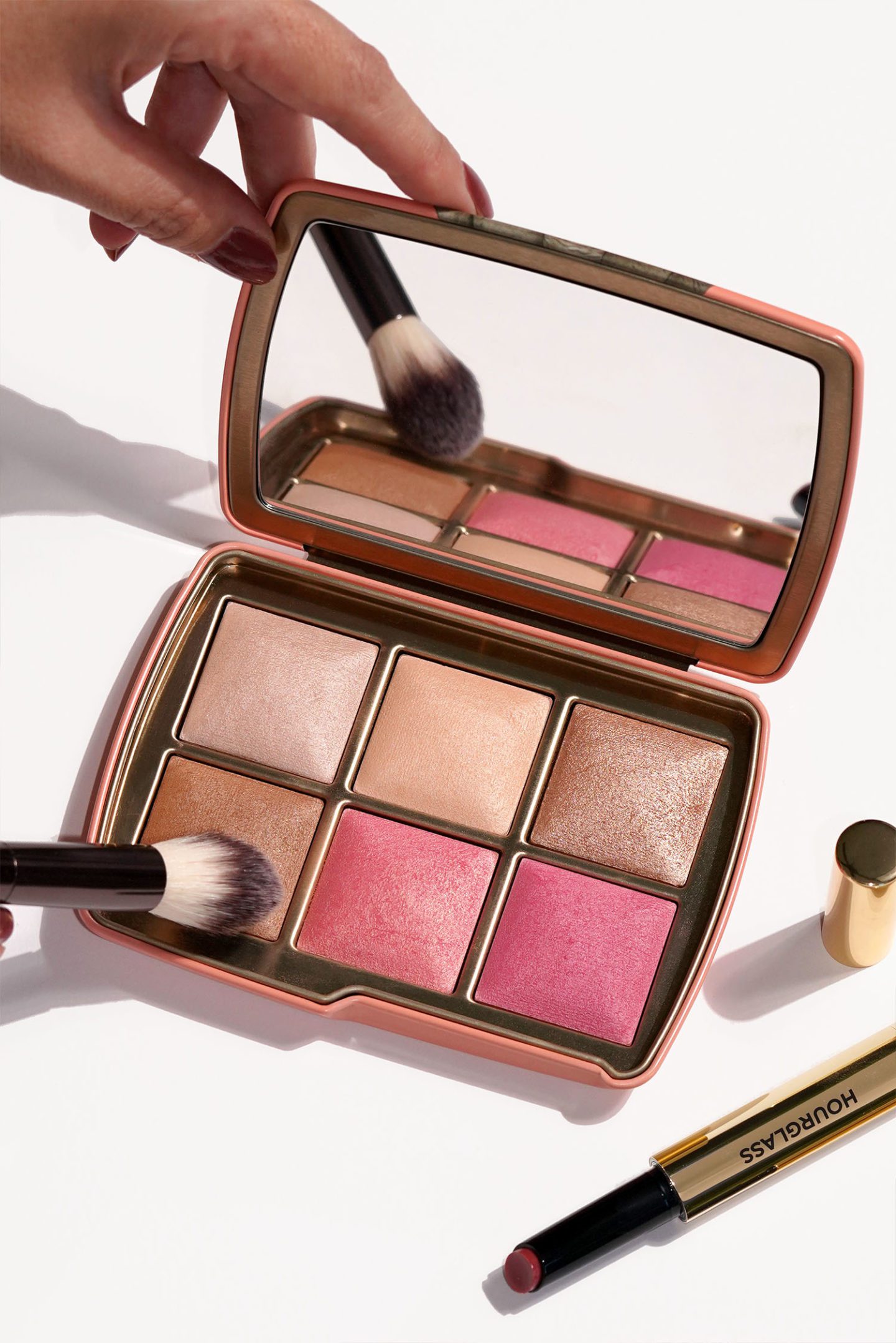 Hourglass Ambient Lighting Palette Holiday 2022 Elephant