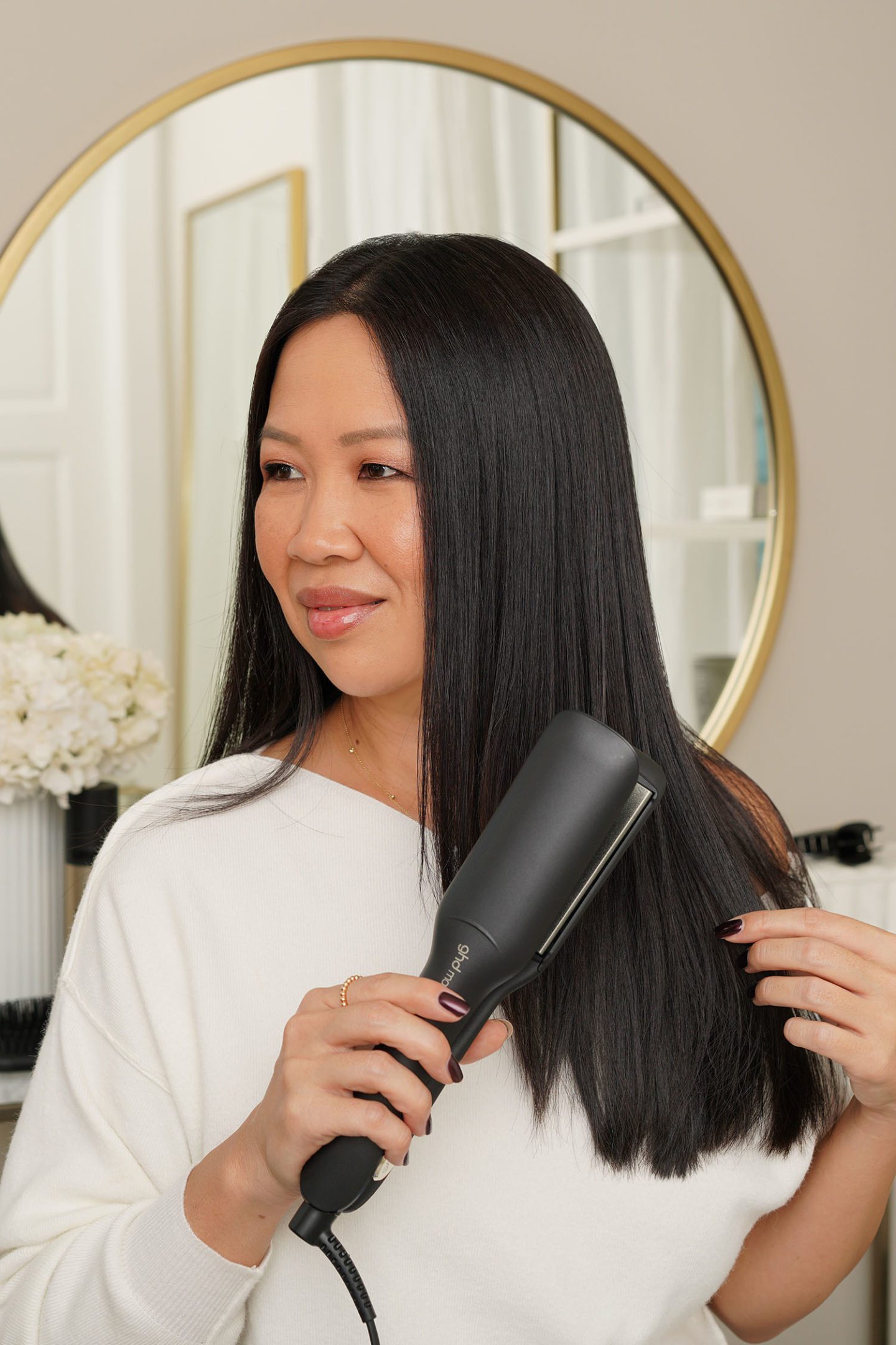 ghd Max Styler review - wide plate flat iron