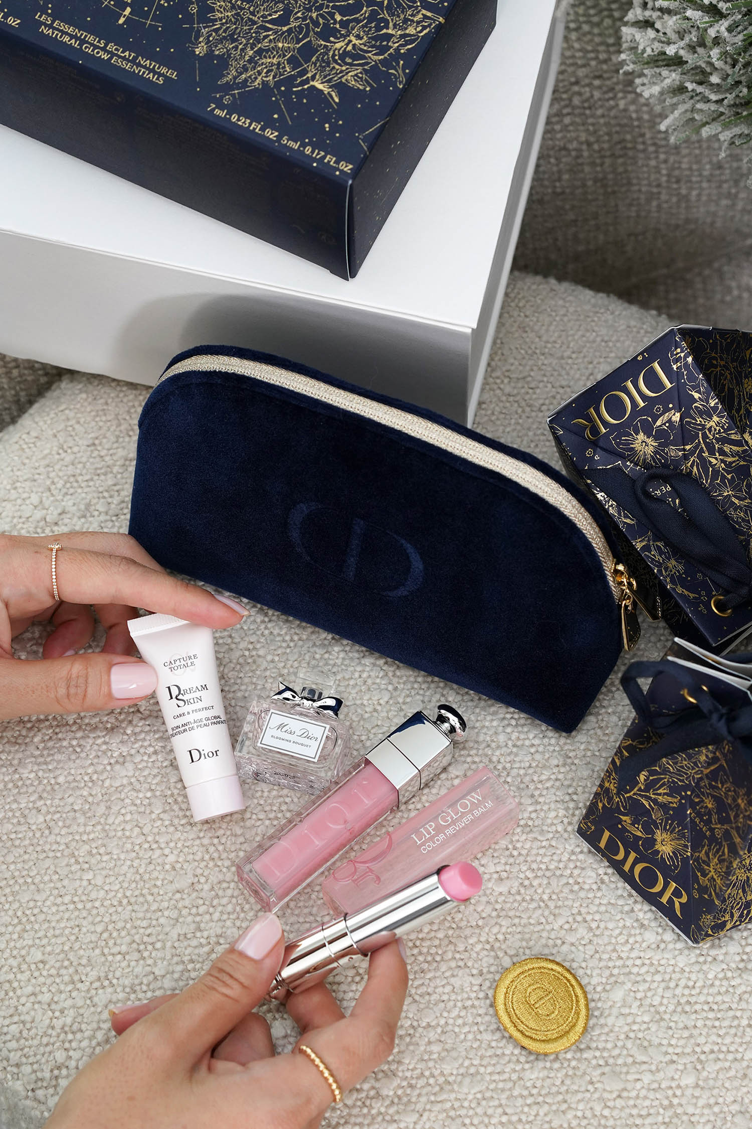 Give Gris Dior: Unisex Eau de Parfum - Holiday Gift Idea