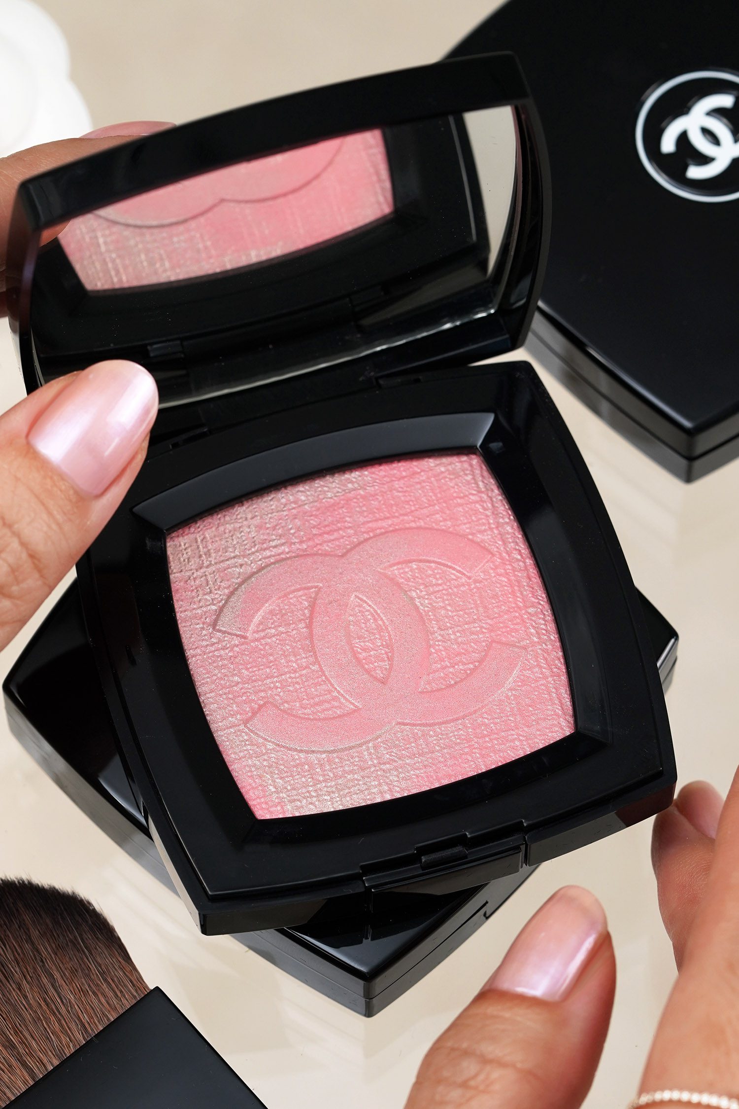Chanel Delices Pastel de Chanel Collection The Beauty Look Book