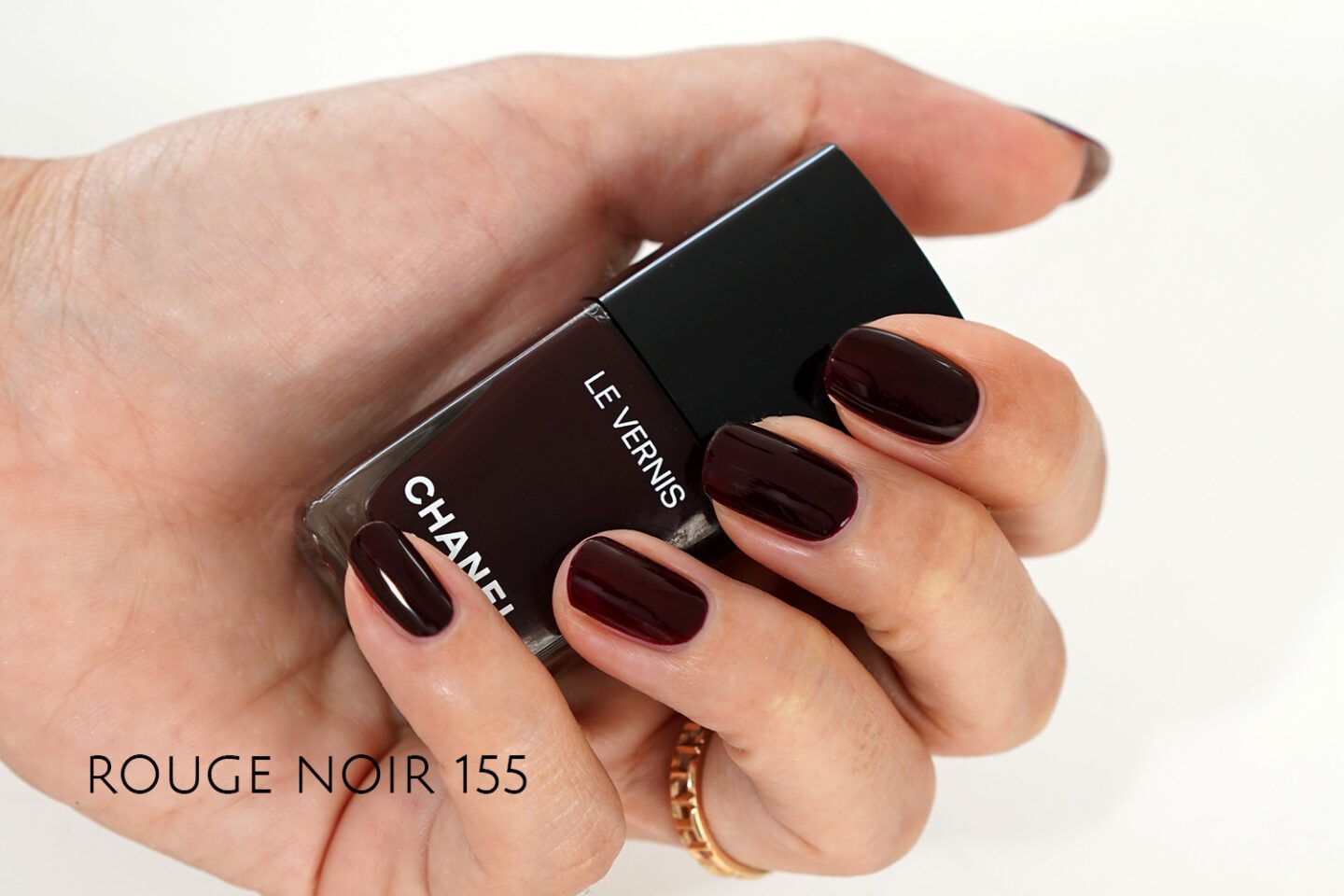 Chanel Le Vernis 155 Rouge Noir 