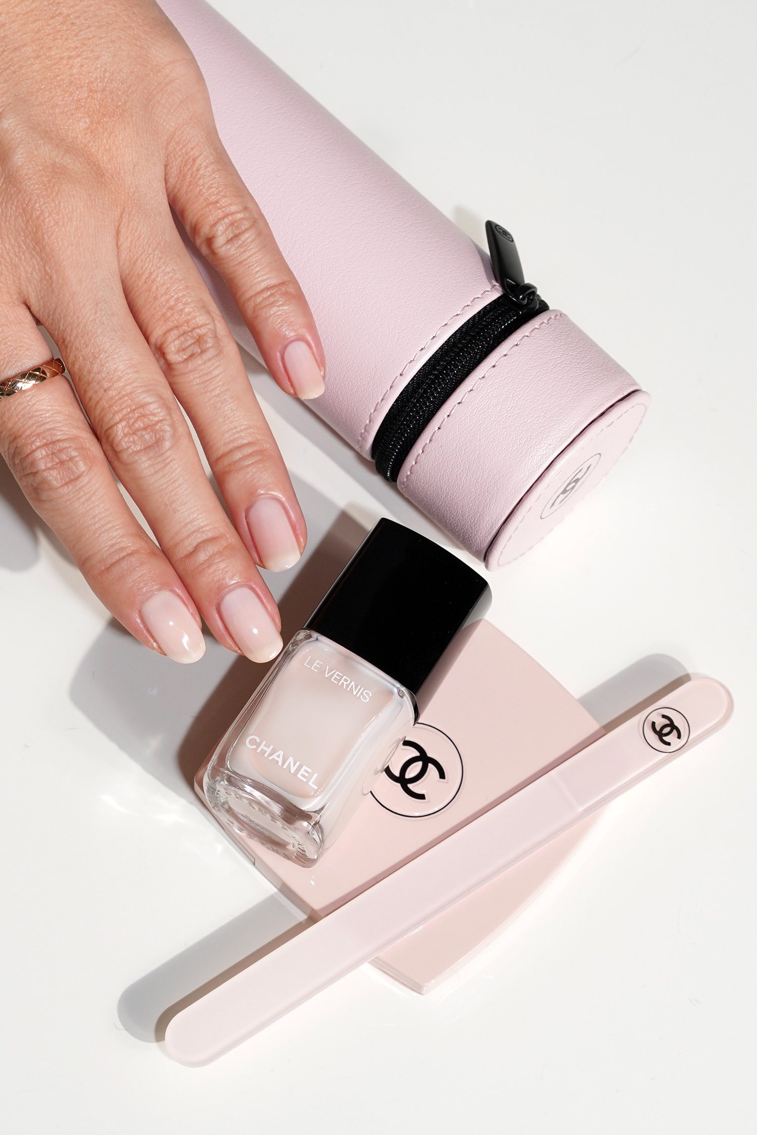Chanel codes couleur in Immortelle and ballerina pink. Brush set, mirror,  and nail file 