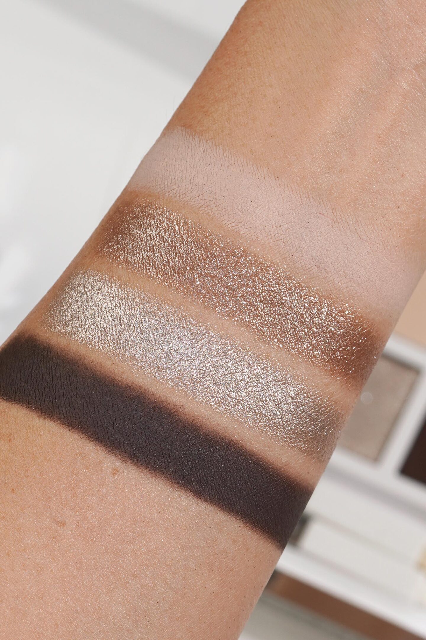 Tom Ford Soleil Neige Eye Color Quad in Lumiere D’Hiver swatches
