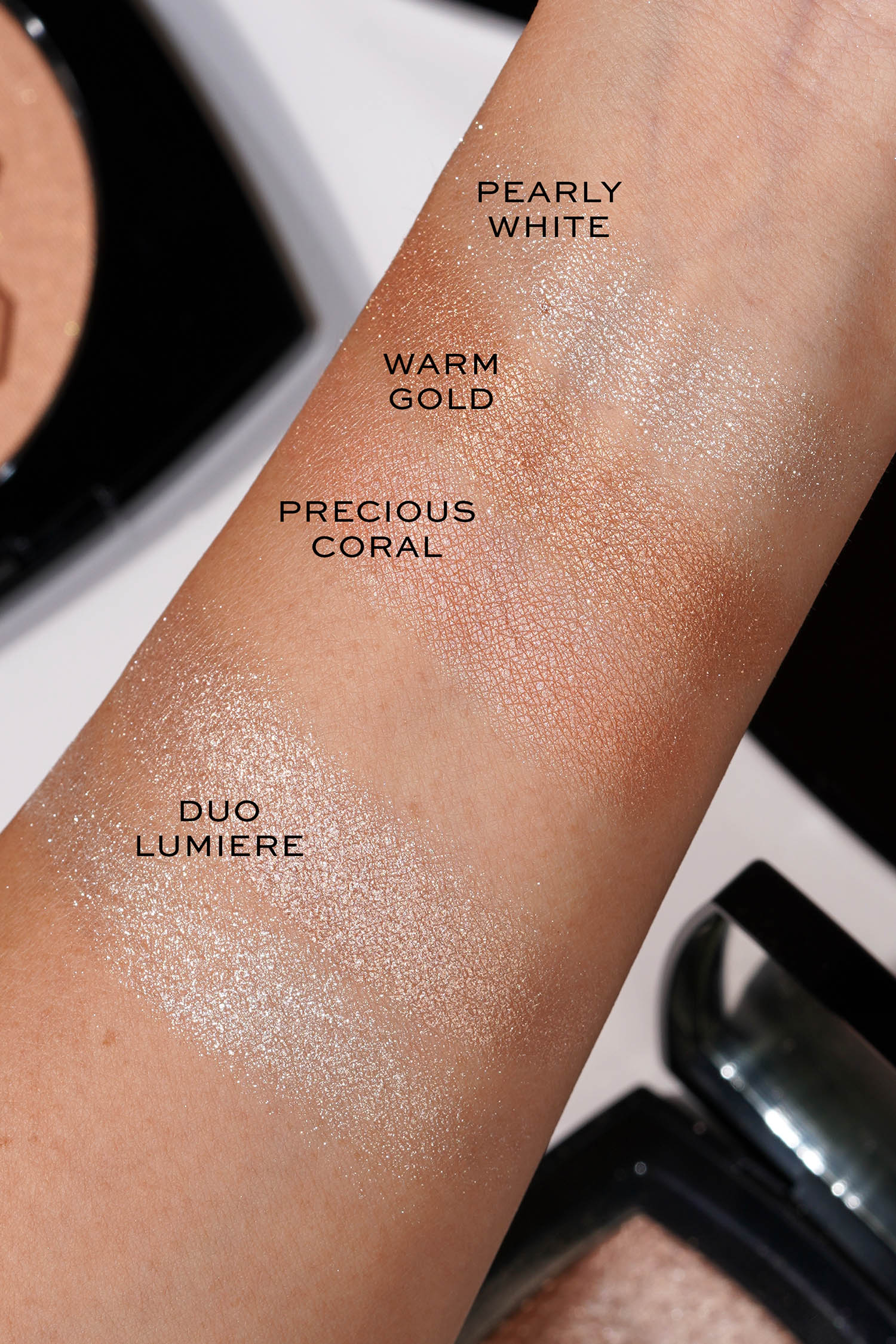 Les Symboles de Chanel Highlighters for Holiday - The Beauty Look Book