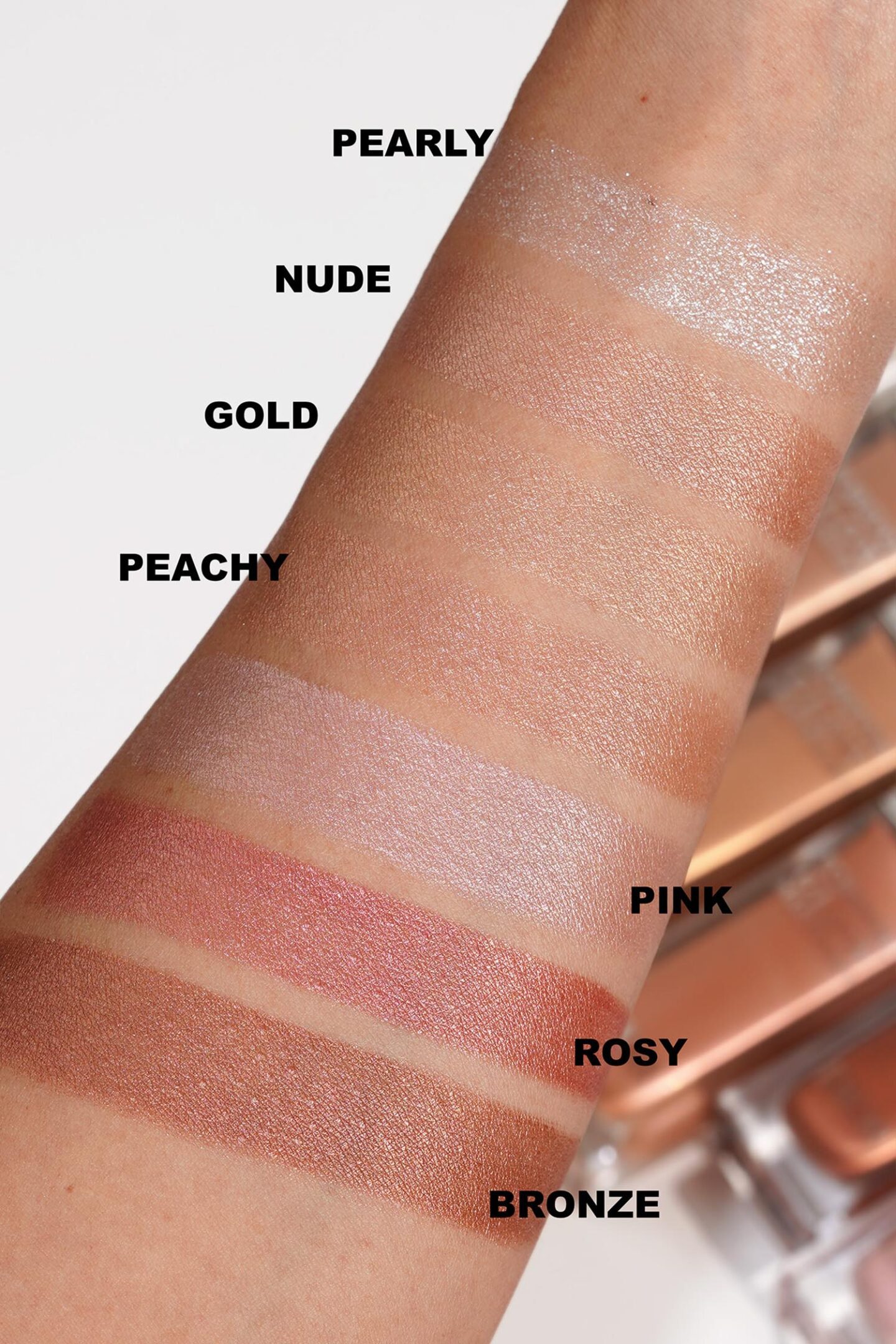 Dior Forever Glow Maximizer Longwear Liquid Highlighter swatches